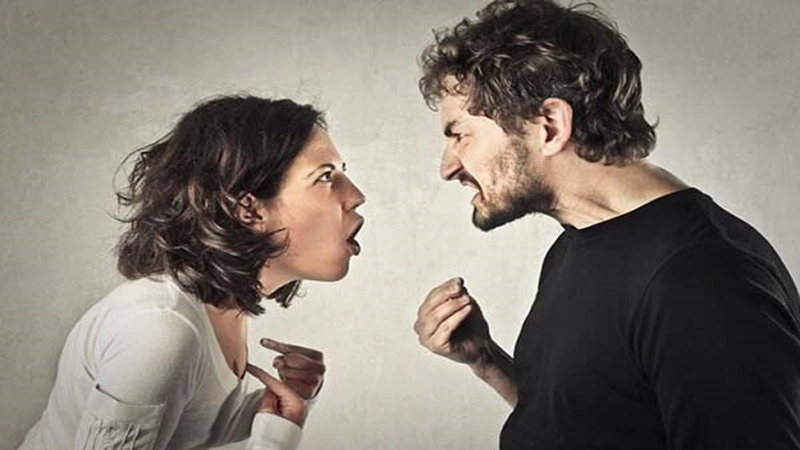 وکیل توهین و فحاشی شرایط تحقق جرم توهین-دادگران حامی