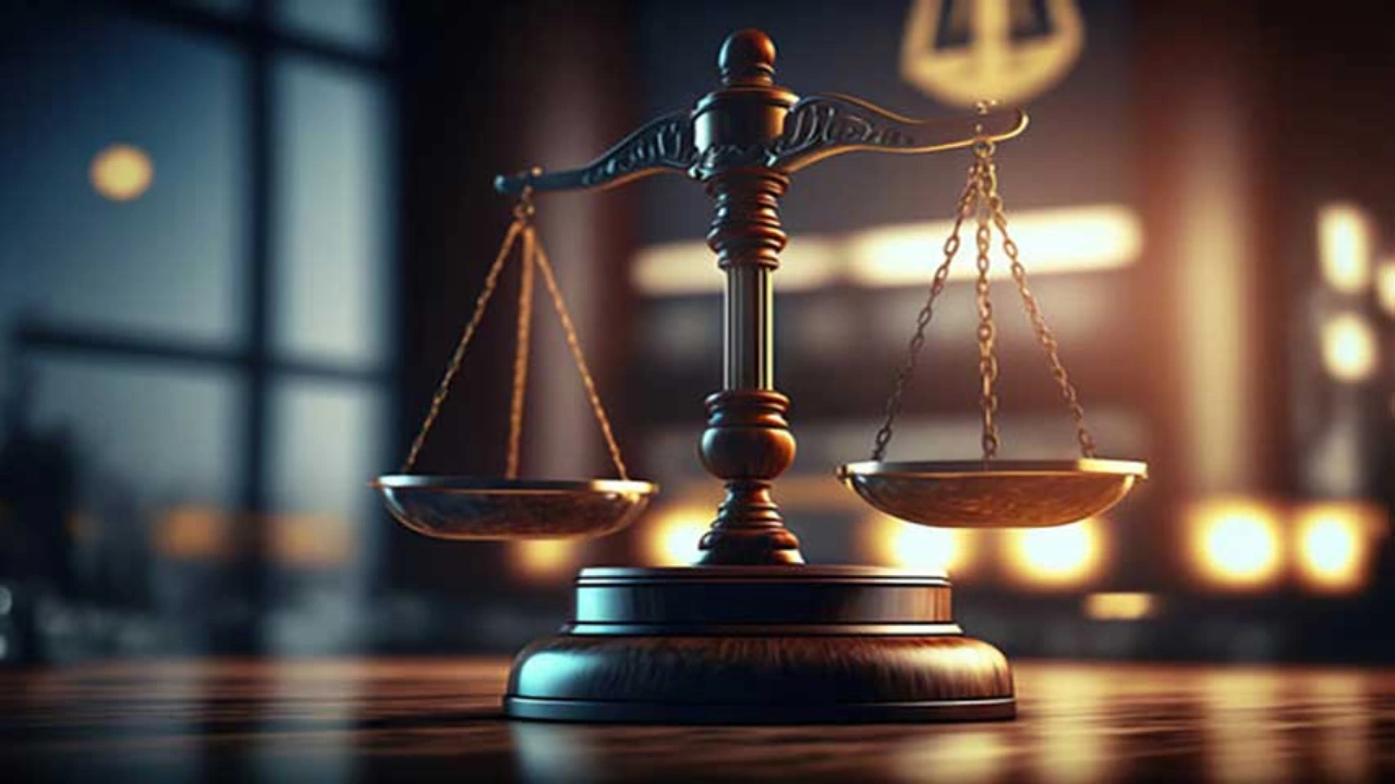 قوانین شغل وکالت دادگستری-دادگران حامی