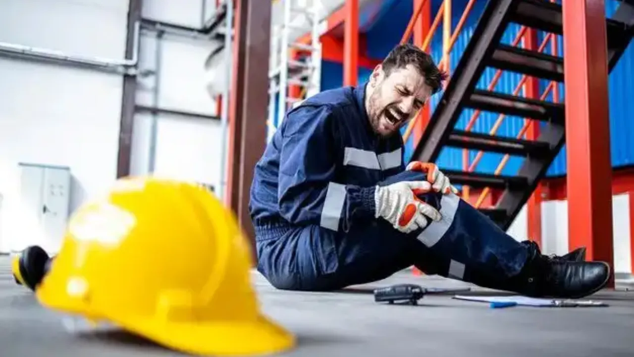 جرم عدم رعایت ایمنی محیط کار-دادگران حامی