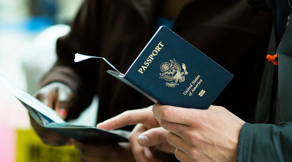 مجازات استفاده از پاسپورت دیگری