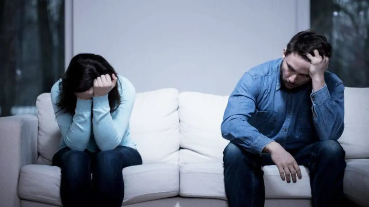 چت کردن با مرد نامحرم-دادگران حامی