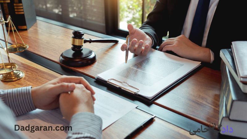 درخواست وکیل دارم