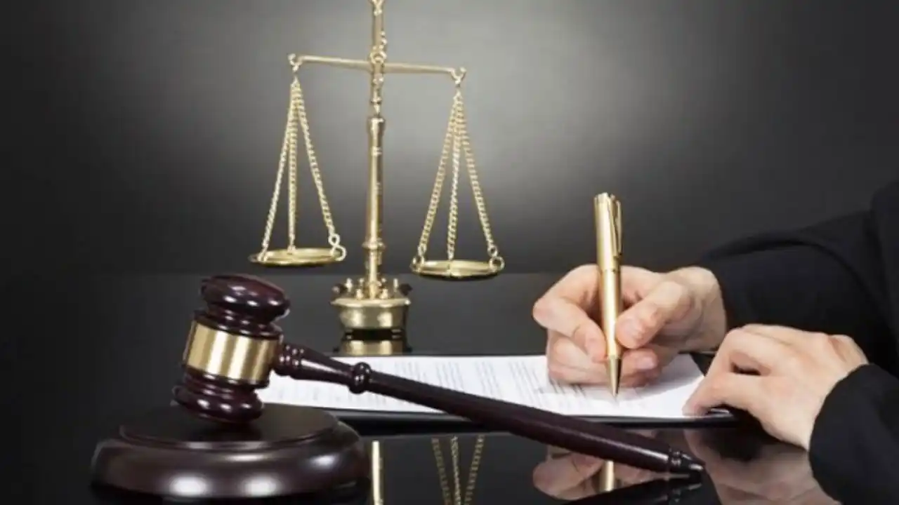 گمراه کردن وکیل دادگستری-دادگران حامی