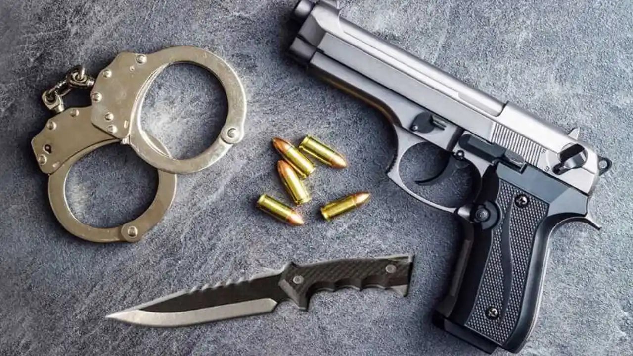 شکایت کذب داشتن اسلحه-دادگران حامی