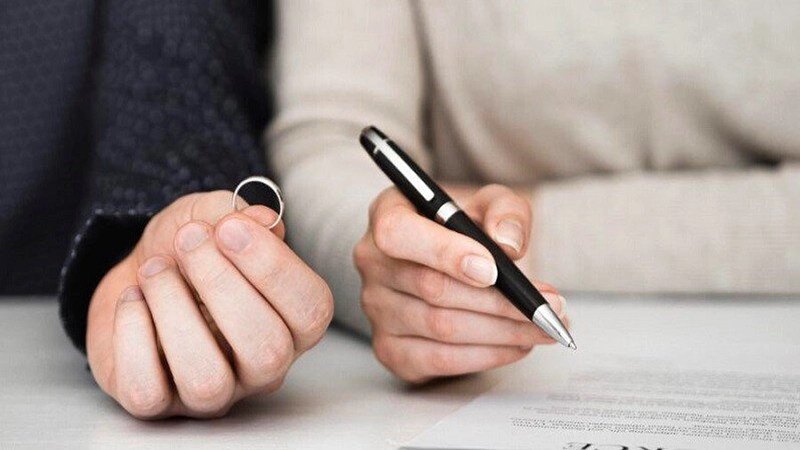 واگذاری حق طلاق از شوهر به زن-دادگران حامی