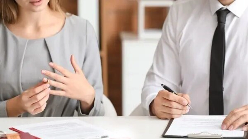 وکالت حق طلاق زن انواع واگذاری حق طلاق- دادگران حامی