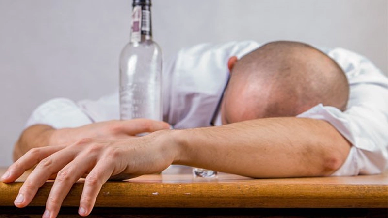 آیا فرد مست مجرم است؟-دادگران حامی