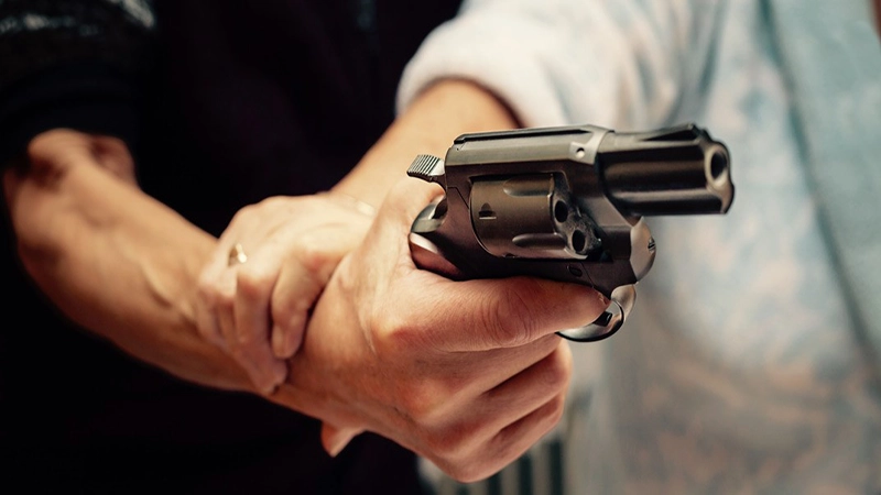 رای دادگاه کیفری استان در رابطه با قتل-دادگران حامی