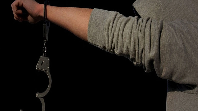 جرم خیانت در امانت و آزادی مشروط-دادگران حامی