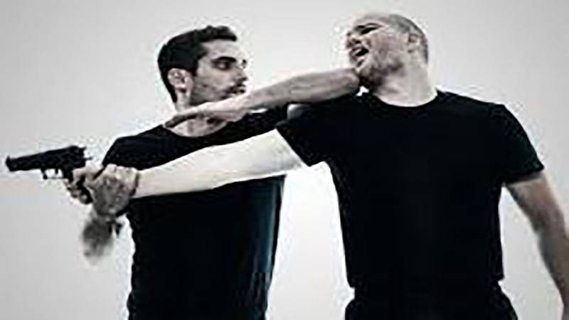 توجح جرم با دفاع مشروع