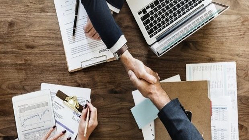 وکیل قرارداد- دادگران حامی