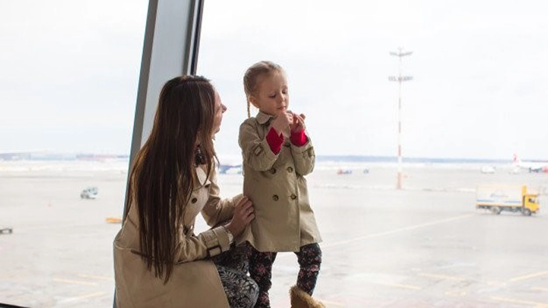 ممنوع الخروج کردن فرزند توسط ولی-دادگران حامی