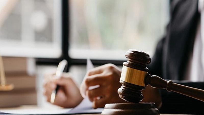 قرار منع تعقیب